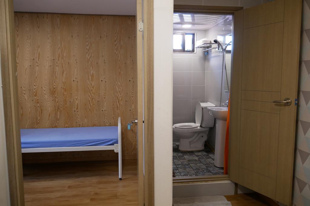 Backpackers Inside Vandrarhem Seoul Exteriör bild