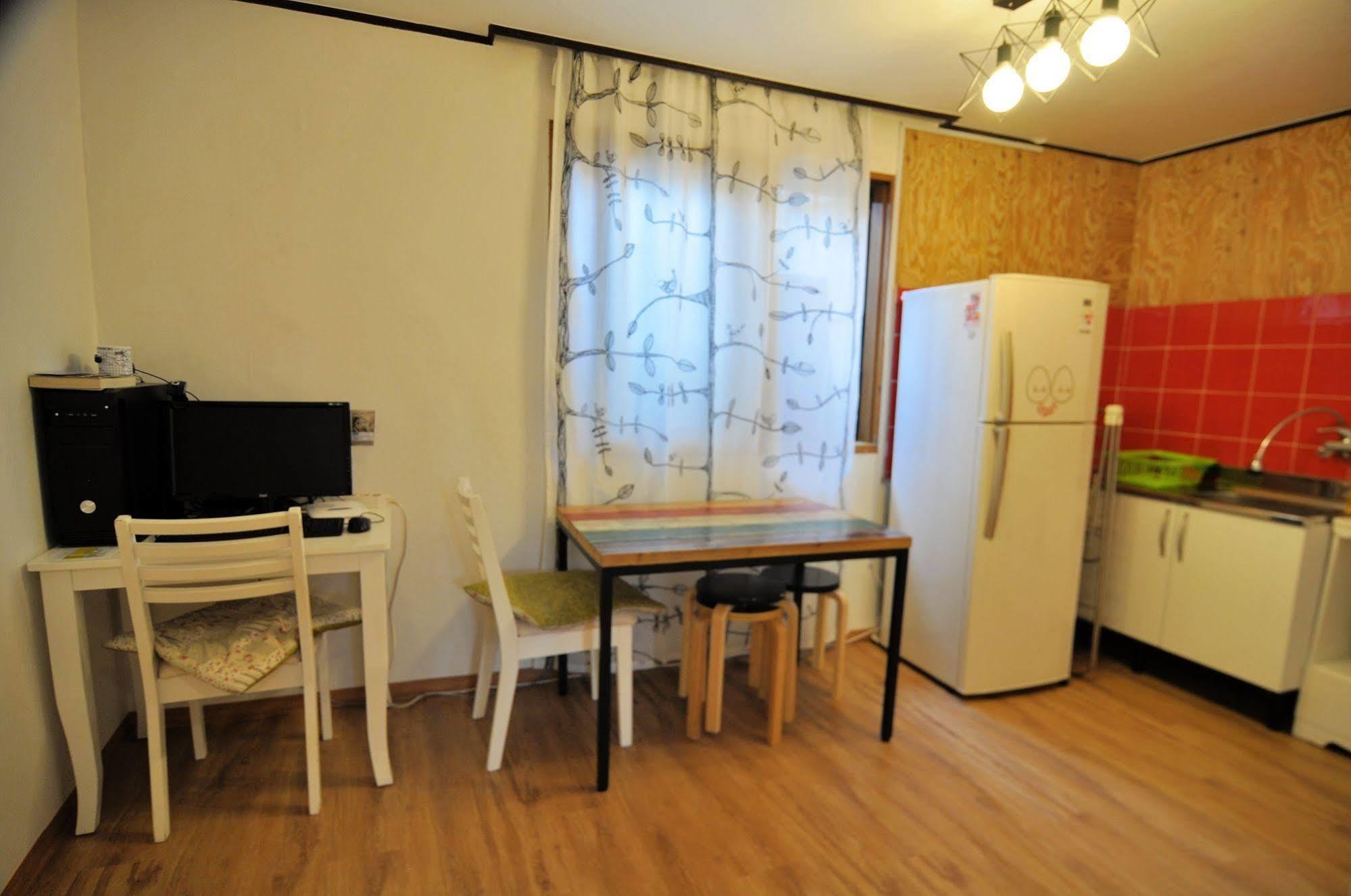 Backpackers Inside Vandrarhem Seoul Exteriör bild
